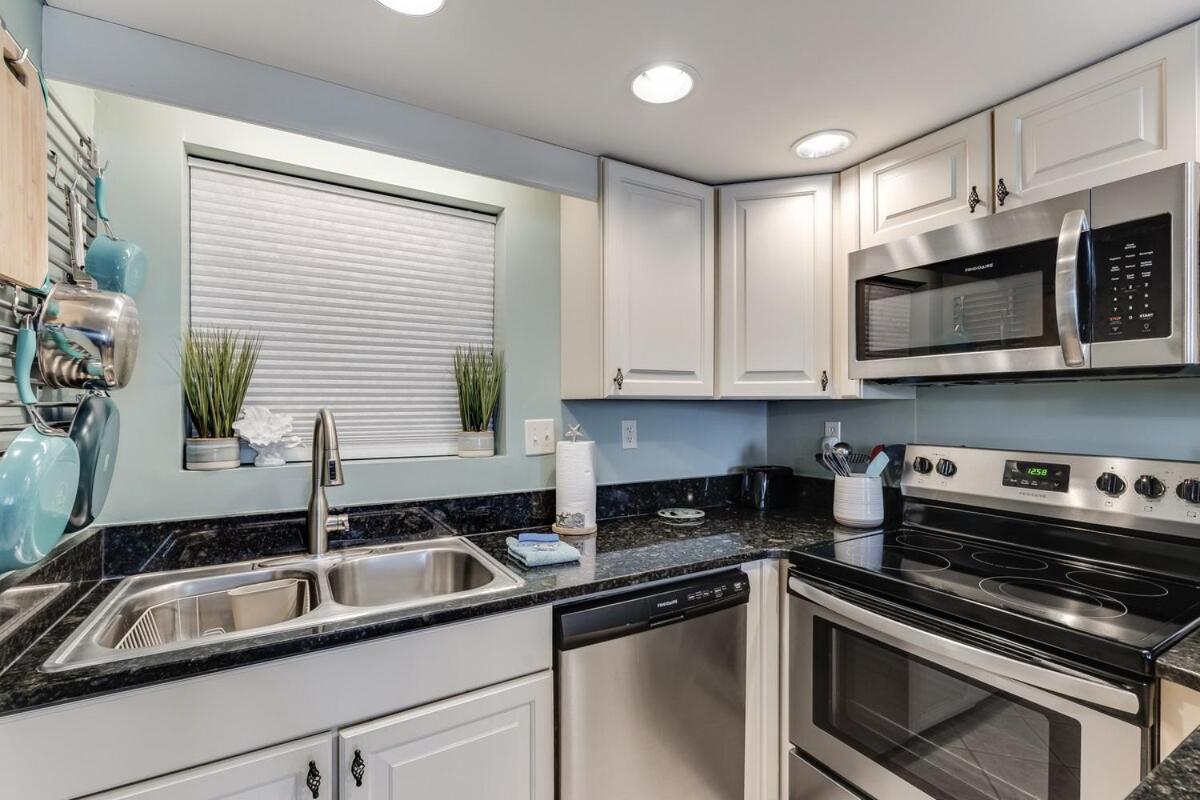 Sunbird 407e - Pearl Gulf Getaway - Sleeps 4 * Panama City Beach